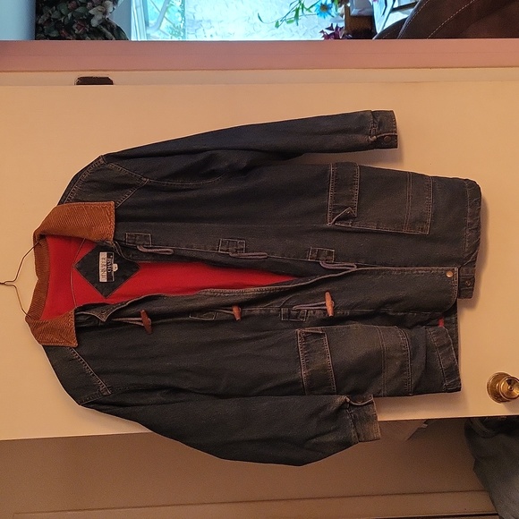 Winter coat - Picture 1 of 9